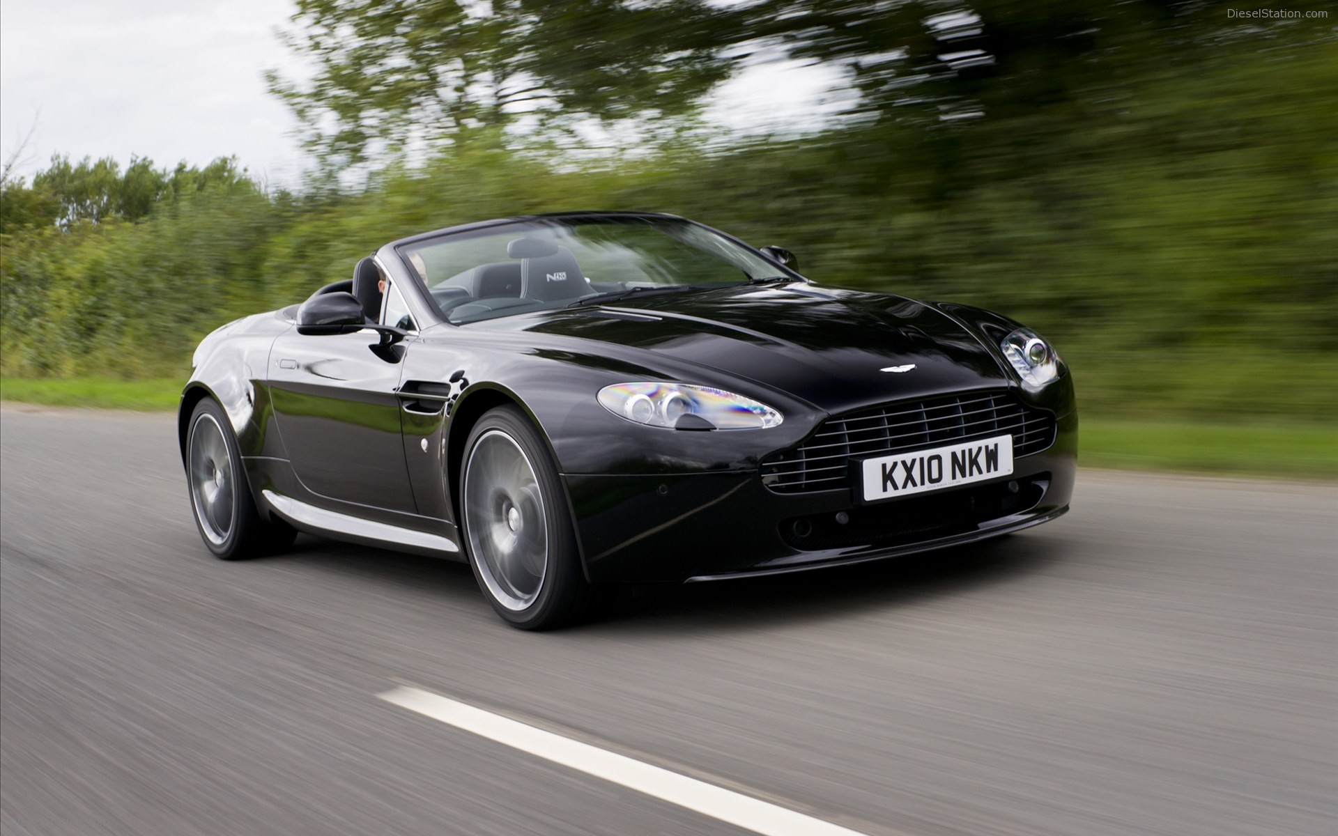 Aston Martin V8 Vantage N420 Roadster